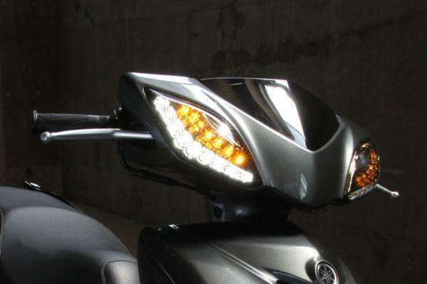 シグナスX SE44J 3型 LEDウィンカーセット　スモーク バイクパーツセンター