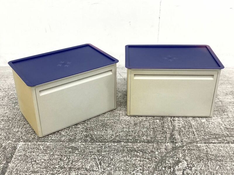 タッパーウェア　ドア付きタイプ　収納ケース　2個セット　マルチオーガナイザー　多目的ボックス　軽量　物入れ　道具箱　Tupperware