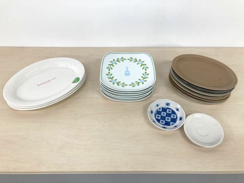 お皿セット　17枚　洋食器　小皿　盛皿　食器セット　食卓　キッチン　現状品