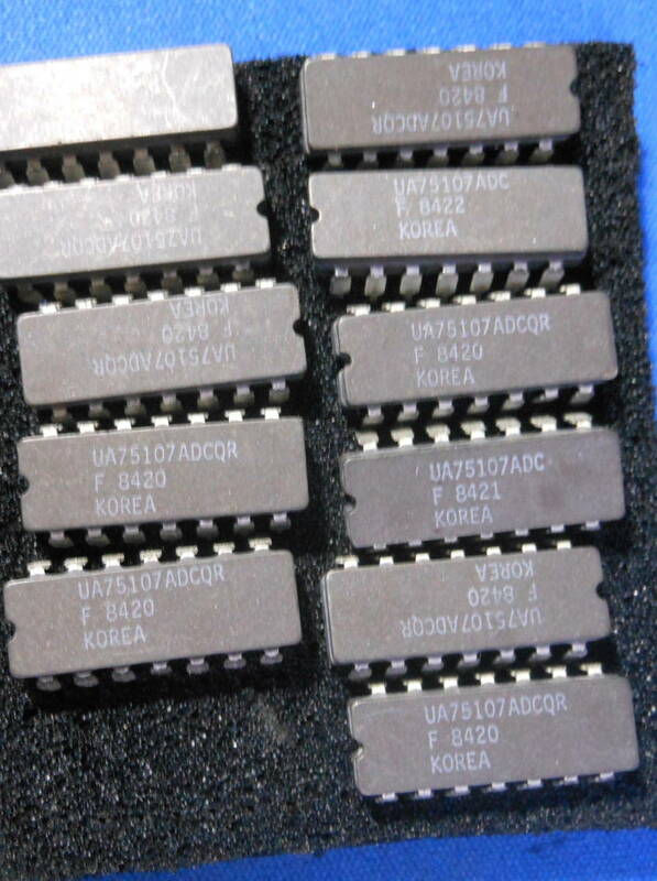 米軍補修用電子部品 集積回路 UA75107 特価11個 231117-9R