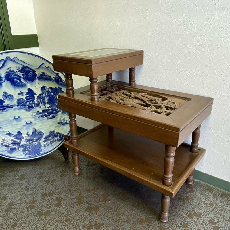 r160 中国 古美術 ヴィンテージ 1960年代 華やかなオリエンタル彫刻 木製コーヒーテーブル しっかりした造りで各部手彫りの彫刻が見事
