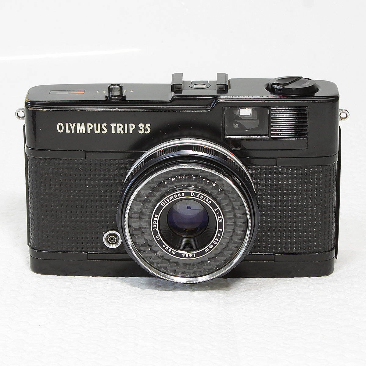 OLYMPUS TRIP35 BlackBody