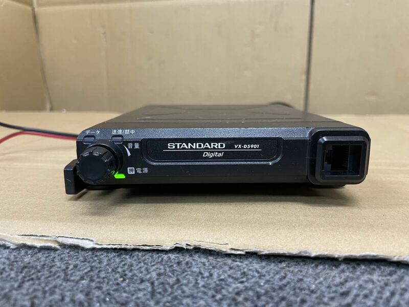 スタンダード製　デジタル簡易無線機　VX-D5901/３B　業務　高級機 通電、送信確認出来ました、その他未確認現状品ジャンク品部品取り