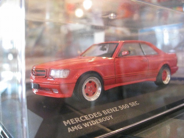 絶版★海外販売品ソリド1/43メルセデスベンツAMG WIDEBODY 560SEC レッド☆