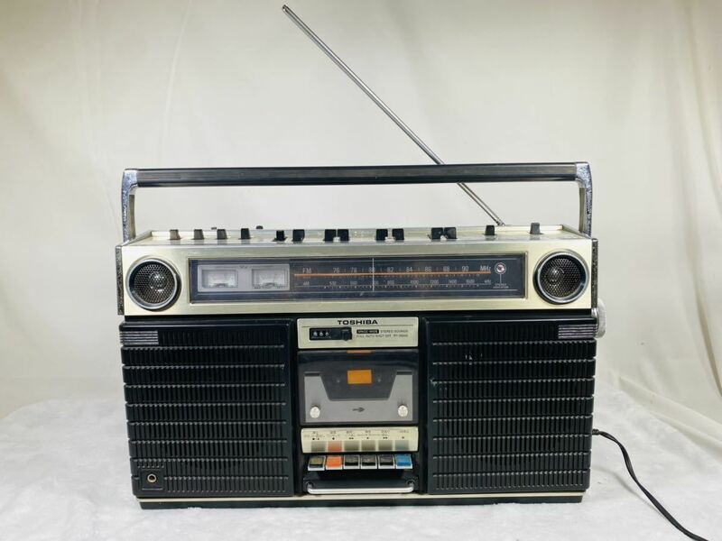 TOSHIBA RT-8800S ステレオラジオカセットレコーダー 東芝 ラジカセ BOMBEAT11 昭和レトロ　現状品　ジャンク
