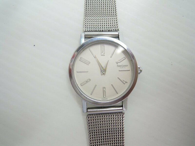 [ピエールラニエ] Pierre Lannier 腕時計 メッシュベルト 　レディース　 シルバー×ホワイト　2針