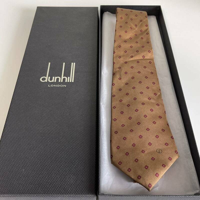 ダンヒル（Dunhill） ブラウン赤スクエアDロゴネクタイ