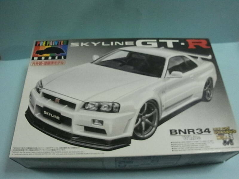 ☆処分☆　アオシマ　1/24　スカイライン　BNR34 GT-R プリペイントモデル