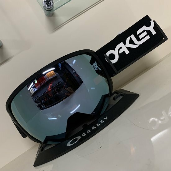 OAKLEY オークリー 【FLIGHT PATH L/Factry Pilot Black】 Prizm Sapphire Iridium 日本正規品 限定モデル プリズムレンズ ケース付き