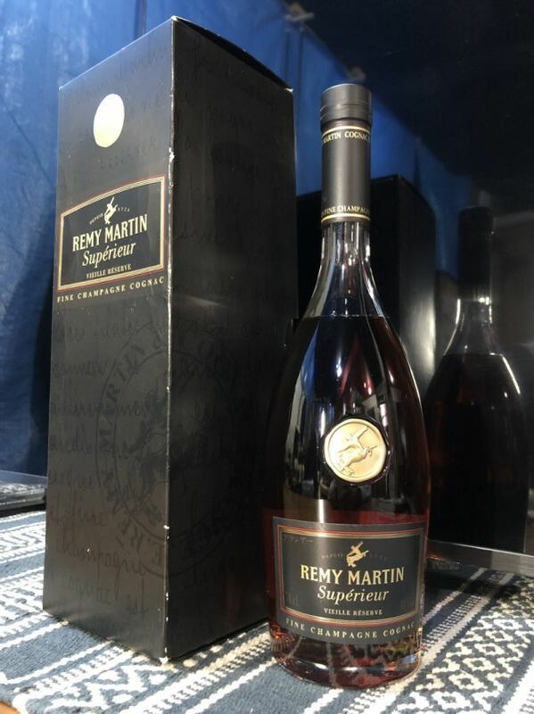 未開栓 レミーマルタン スペリオール REMY MARTIN SUPERIEUR VIEILLE RESERVE 箱付き 700ml 40% ブランデー コニャック 古酒