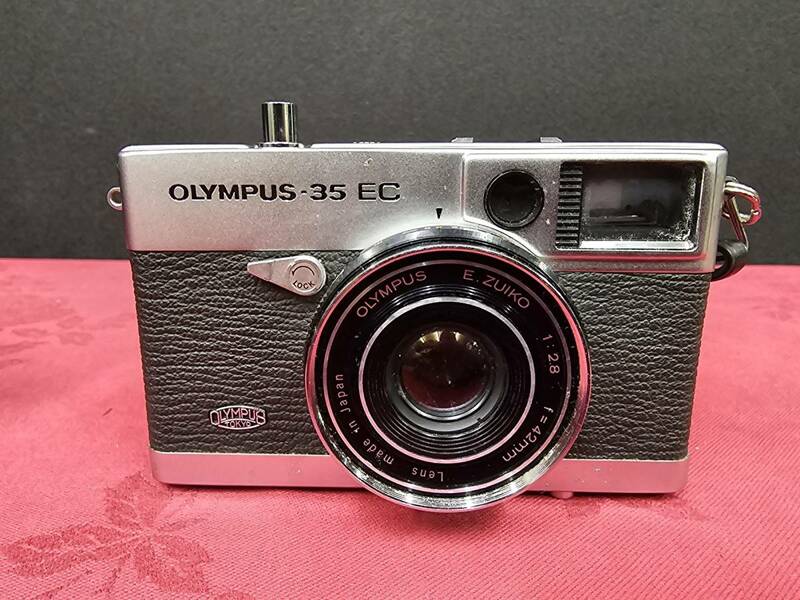 オリンパス OLYMPUS 35 EC フィルムカメラ カメラ レンズ E.ZUIKO 1:2.8 f=42mm　ekt2-57