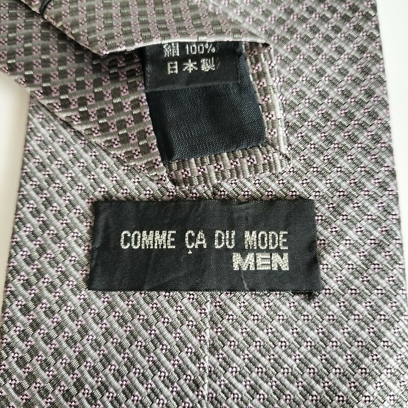 COMME CA DU MODE MEN(コムサデモードメン)灰色ネクタイ