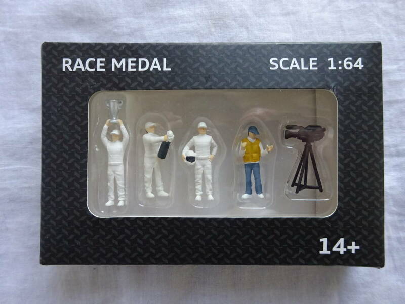 ★☆D-1146 RACE MEDAL レースメダル SCALE 1:64 レースカードライバーシナリオセット 白 ホワイト☆★