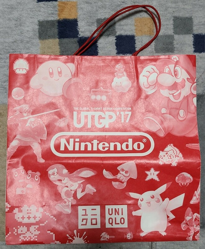 Nintendo　ユニクロ　UTGP2017 紙袋