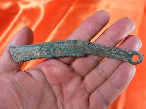 A　刀貨⑤　中国　戦国時代　発掘品　金工　副葬品　緑青　古代