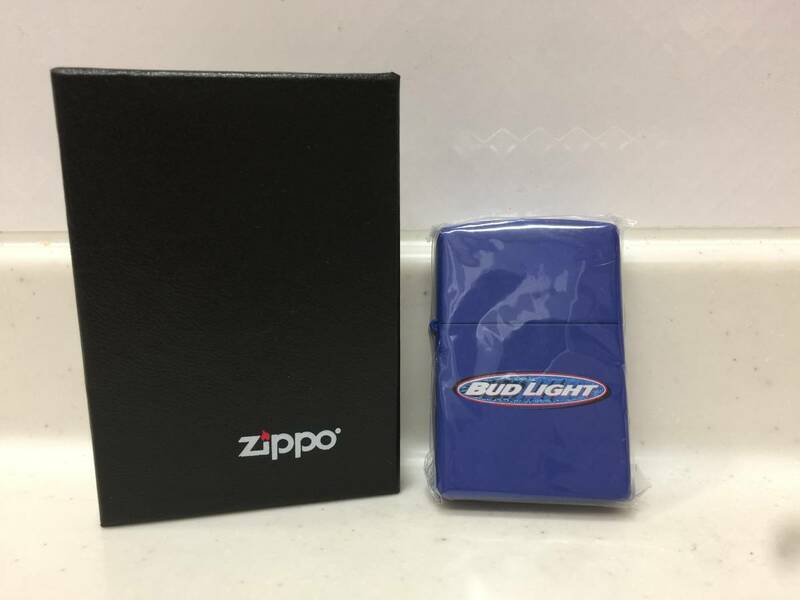 Zippo　ジッポー　BUD LIGHT　ブルー　未使用　　　　KJ1MU