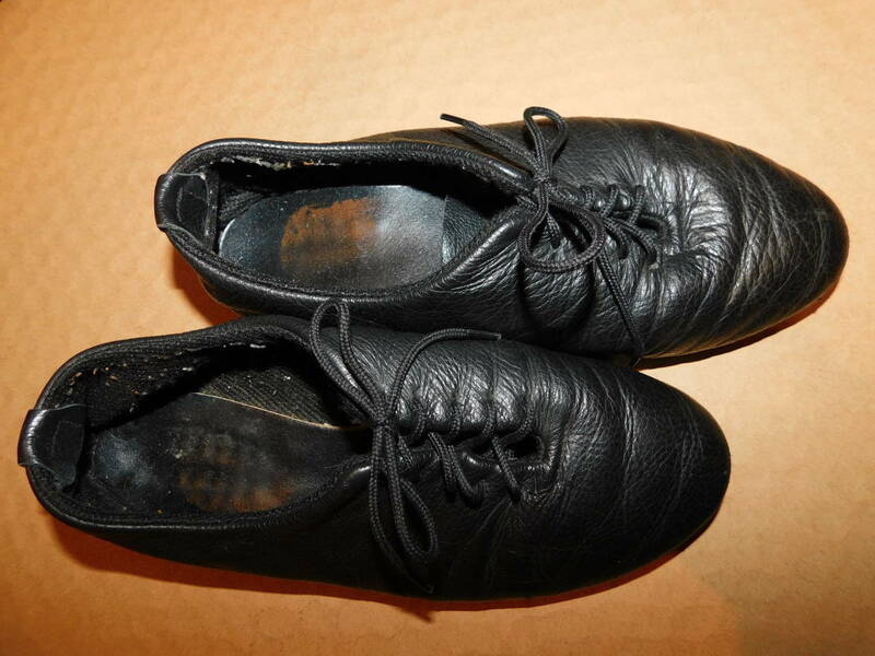 英国製　Made in England 靴　ブラック　4 黒　イギリス製　タイアップシューズ　22.5センチ