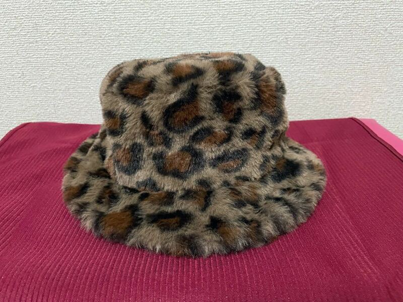 未使用　豹柄　レオパード　帽子　50㎝　モコモコ