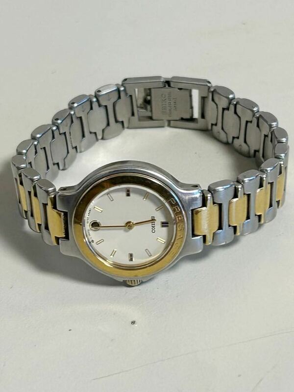 セイコー プレサージュ 3E29-0050 ゴールド文字盤 デイト QZ レディース腕時計 腕周り約14cm