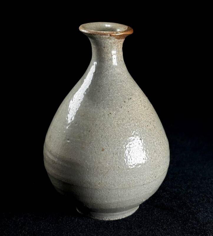蒐集家放出品！ 朝鮮古美術　高麗青磁　 李朝　小瓶　徳利　壺　花瓶　一輪挿し　直径9.5cm 高さ13.5cm