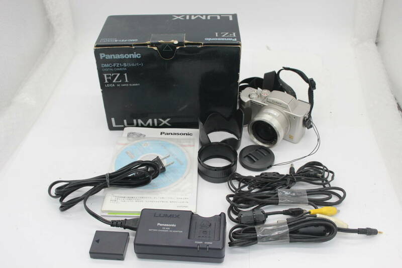 【返品保証】 【元箱付き】パナソニック Panasonic Lumix DMC-FZ1 12x バッテリー チャージャー付き コンパクトデジタルカメラ s3729