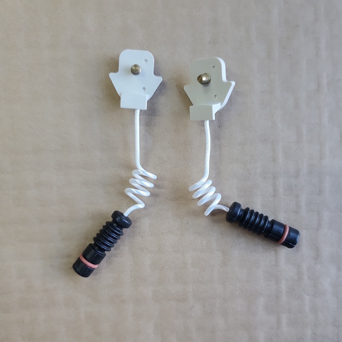 DIXCEL ディクセル ブレーキパッドセンサー２本 MERCEDES BENZ用 品番0085-L150