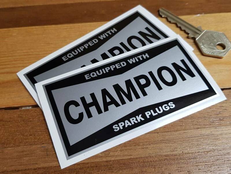 送料無料 CHAMPION チャンピオン 100mm x 52mm 車 バイク ステッカー デカール