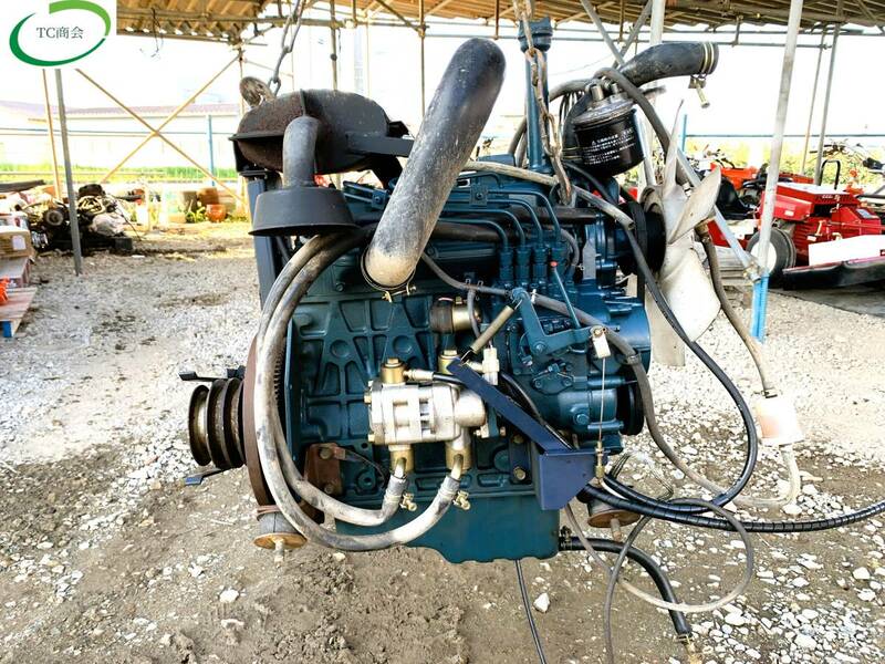 クボタ　ディーゼルエンジン　コンバインのエンジン　型式名V1503-0　26馬力　[No.539]