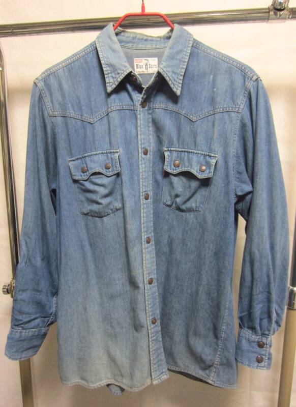 LEVI'S Blue Shirts ・ リーバイス デニムシャツ　Lサイズ ・スナップボタン (ホック) ◆ ウエスタンシャツ ※ 送料無料 