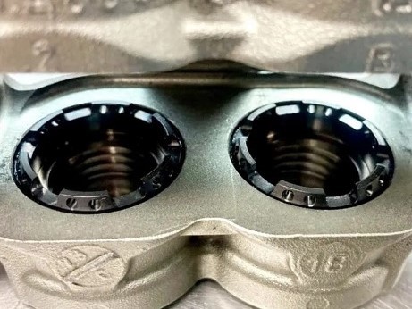 フルチタン 究極のブレーキキャリパーピストン