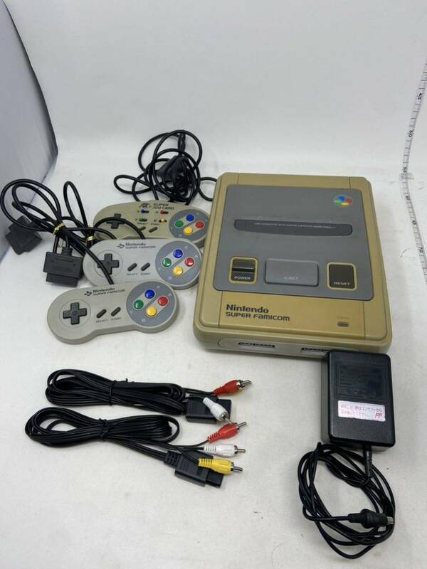 中古 スーパーファミコン 本体 SHVC-001 ACアダプタ AVケーブル SUPER FAMICOM 動作未確認　現状品