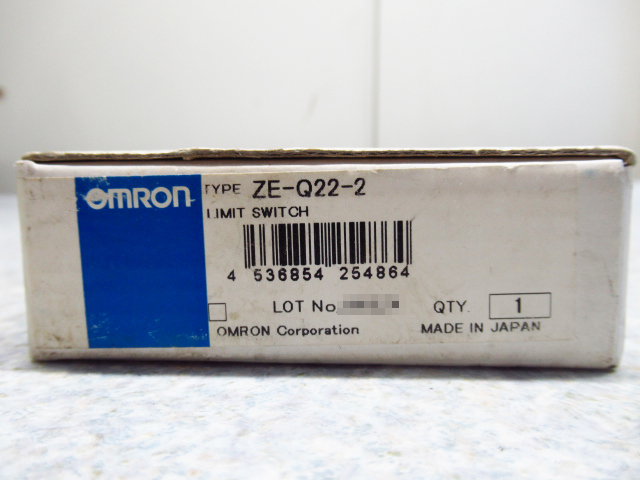 未使用品 OMRON オムロン ZE-Q22-2 リミットスイッチ 管理5C1121H-YP03