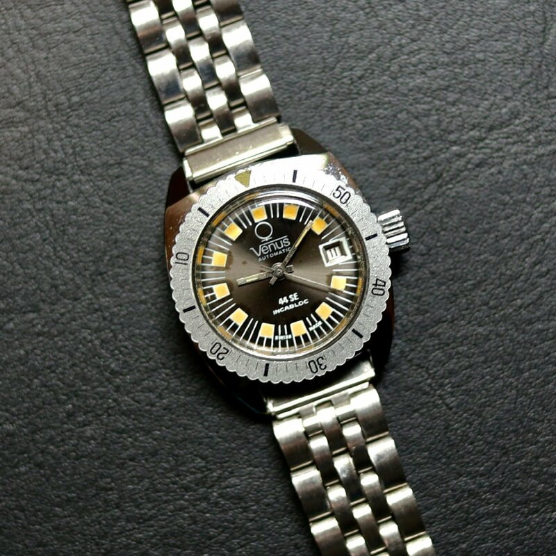 【Venus】Vintage Diver NOS / 腕時計 レディース おしゃれ ブランド 人気 30代 40代 50代 60代 おすすめ プレゼント