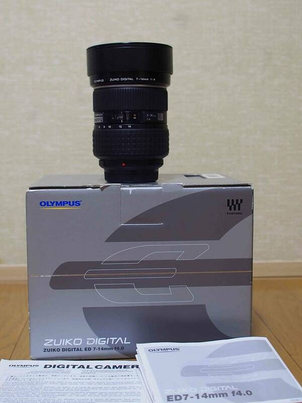 OLYMPUS ZUIKO DIGITAL ED 7-14mm F4.0　オリンパス　中古　美品　箱付き