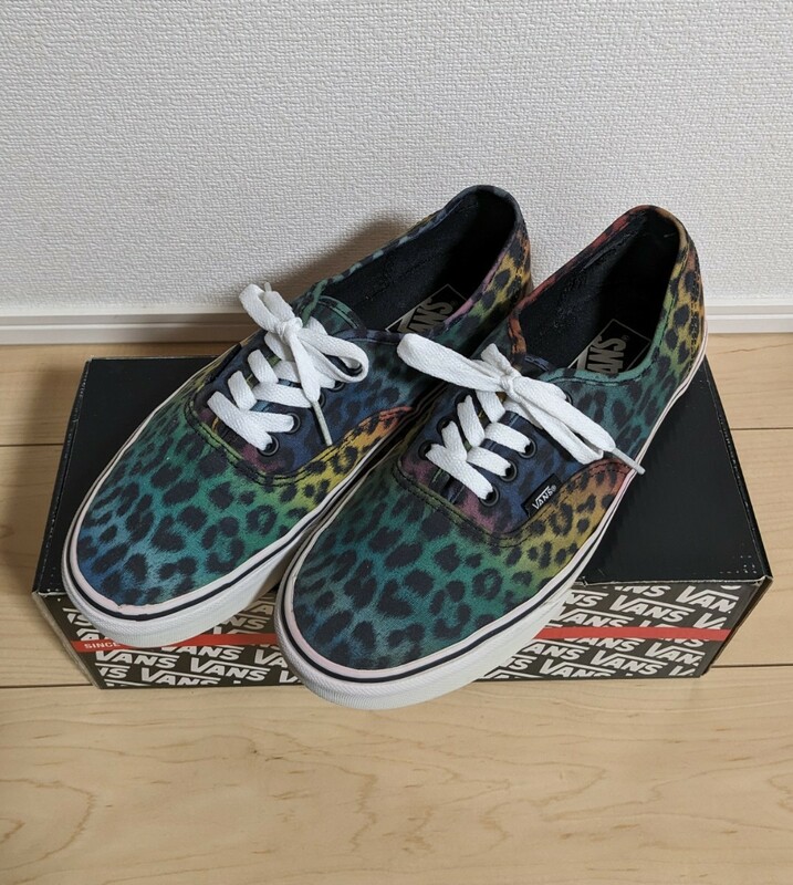 27 良品 VANS ヴァンズ バンズ AUTHENTIC オーセンティック レオパード VN-0QER69K ブラック 黒 レインボー