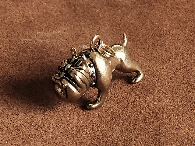 真鍮 キーホルダー（ブルドッグ）犬 イヌ ドッグ ペット 置物 キーリング キーチェーン ゴールド 縁起物 干支 チャーム ペンダント 動物