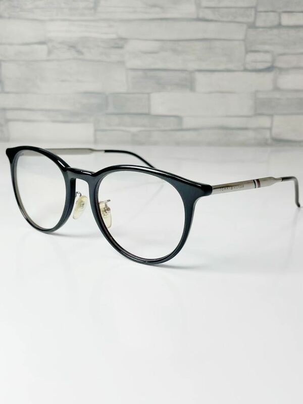 TOMMY HILFIGER TH 1624 トミーヒルフィガー ボストン型 ブラック 眼鏡 中古品