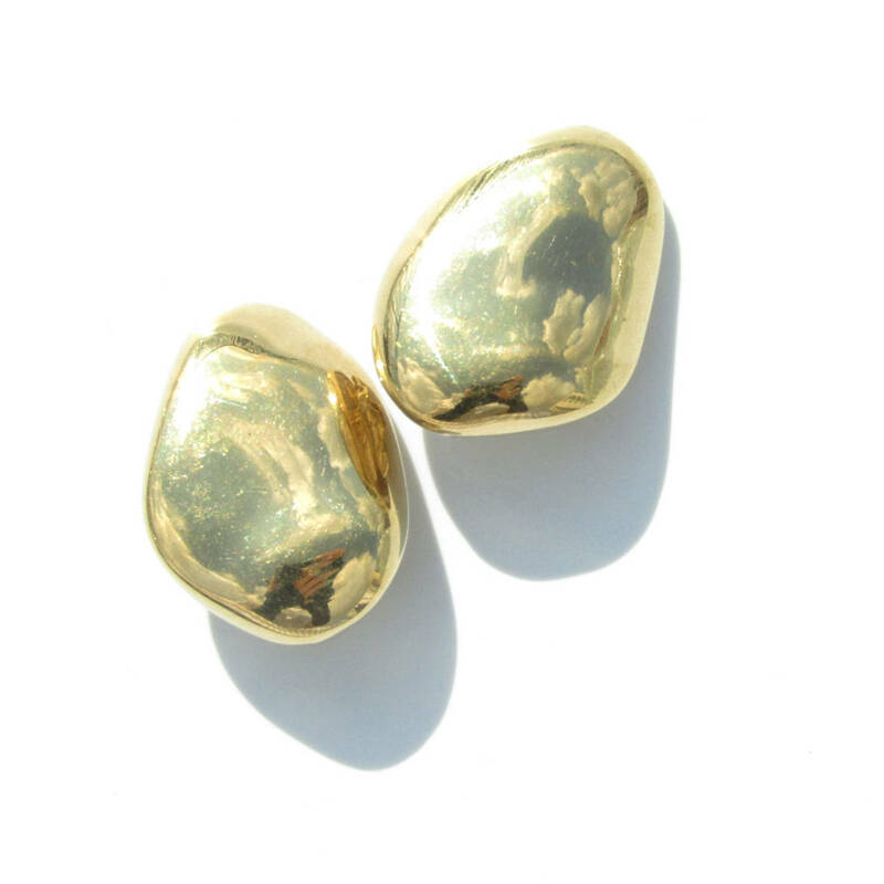 ★「YVES SAINT LAURENT」Vintage gold tone beans earrings