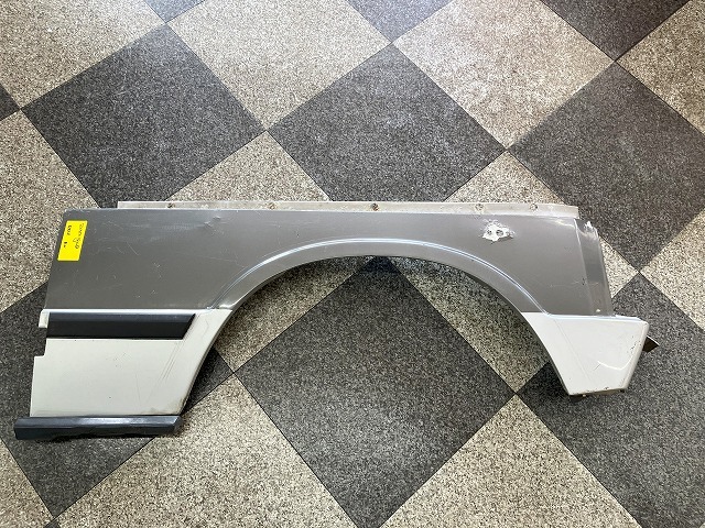 クラシック　レンジローバー　純正　アルミ　フロントフェンダー右　中古