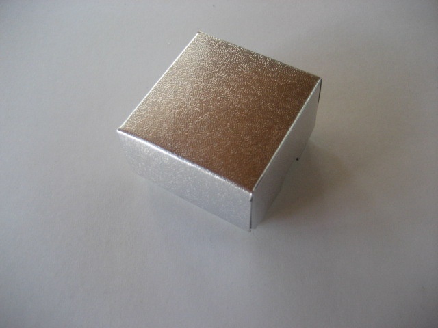 ギフトボックス シルバー化粧箱 かぶせ箱 組立て式 10セットのうちの8セット未使用品 自宅保管品