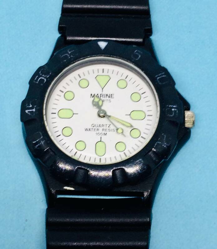 (A34)釣り・スポーツに(*'▽')マリンスポーツ（電池交換済み）ブラック・スポーツウォッチUSED（送料全国一律185円）使いやすい時計です。
