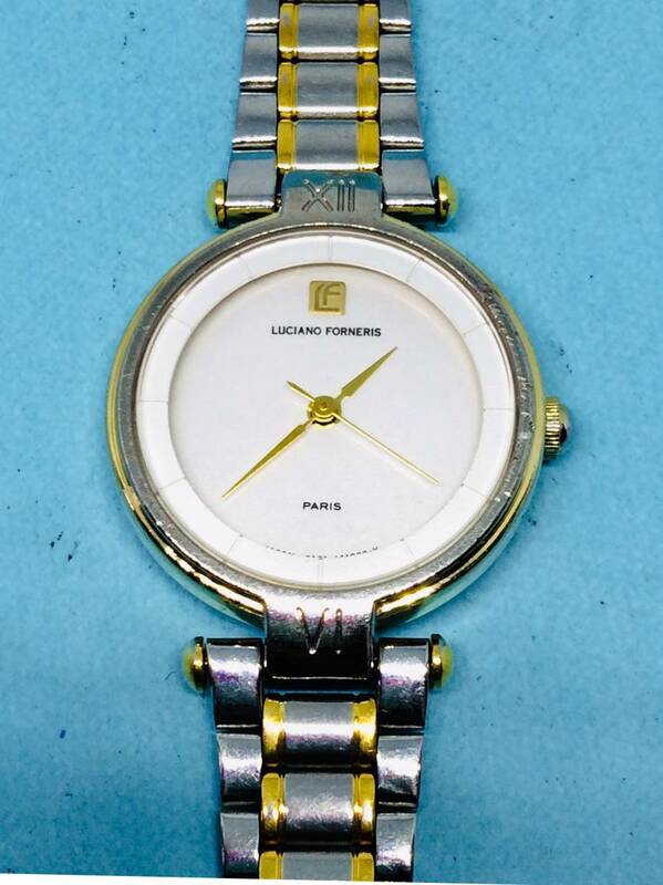 (A68)素敵な(*'▽')LUCIANO・FORNERIS・ルチアーノ・フォルネリス（電池交換済み）レディス腕時計USED（送料全国一律185円)お洒落な時計。