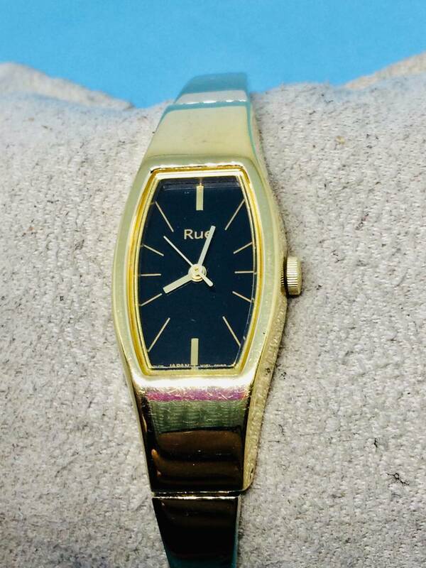 (A44)おしゃれな時計(*'▽')セイコーアルバ・RUE（電池交換済み）ゴールド・ブレスウオッチUSED（送料全国一律185円)素敵な時計です。