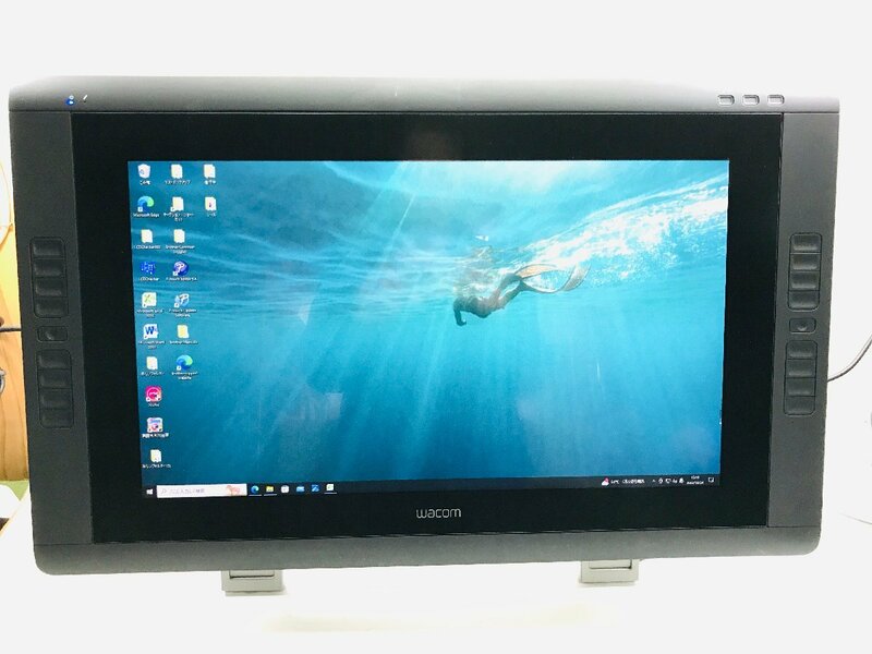 中古良品　Wacom ワコム液晶ペンタブレット Cintiq 22HD touch DTH-2200