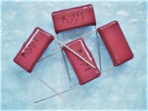 P0051　Panasonic　フィルムコンデンサ　ECQーE　1μＦ（105）125V（AC）2個セット