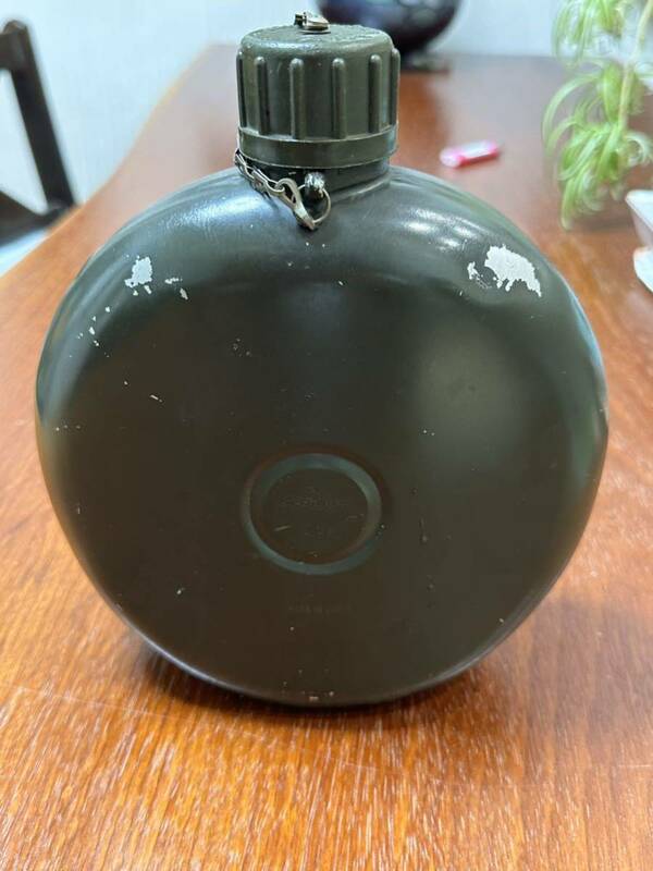 水筒 EVER NEW キャンパー キャンティーン エバニュー　ウォーターボトル 容量:1.5L 水漏れ無し　日本製