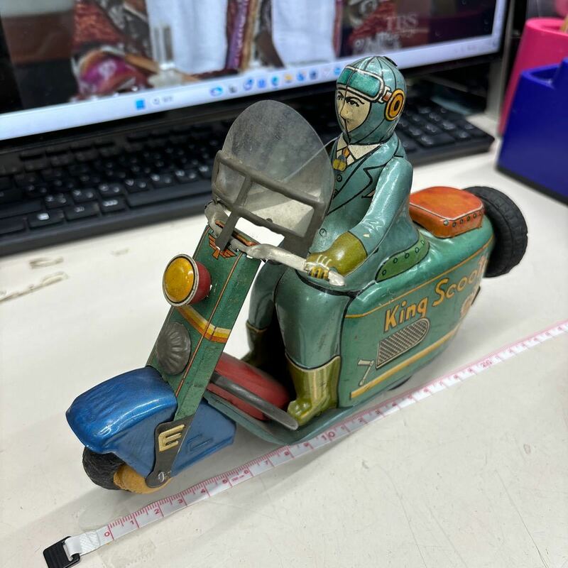 N8356【ヴィンテージ】ブリキ おもちゃ　King Scooter 田原製作所