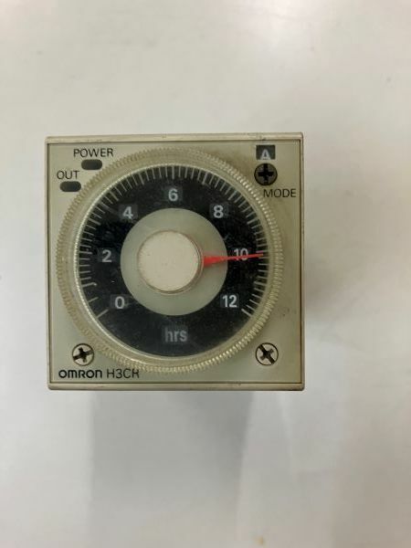 omron ソリッドステート　タイマー◇H3CH-A　中古 　送料込み