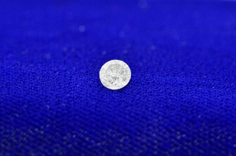 ダイヤモンドルース 0.409ct F I-1 POOR MEDIUM BLUE中宝(中央宝石)