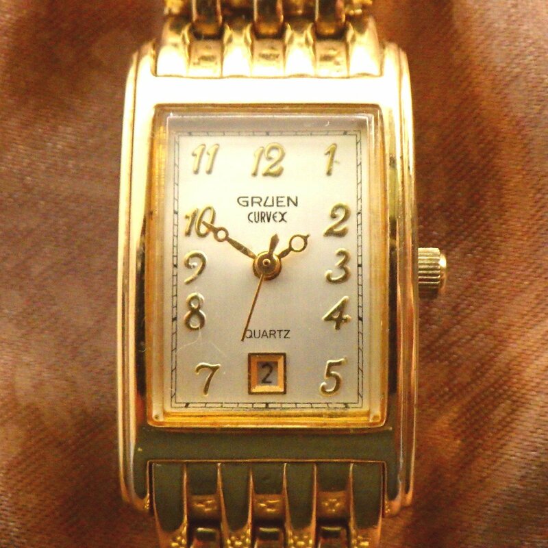 高級★グリュエン カーベックス デイト表示 クォーツ電池式 腕時計 オリジナルベルト付 レディース女性用 ビンテージ GRUEN CURVEX